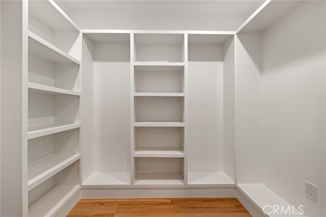 8840 Valjean Avenue, North Hills CA: https://media.crmls.org/medias/7b799ac0-01d6-41f2-8407-dcda9cfc29dc.jpg