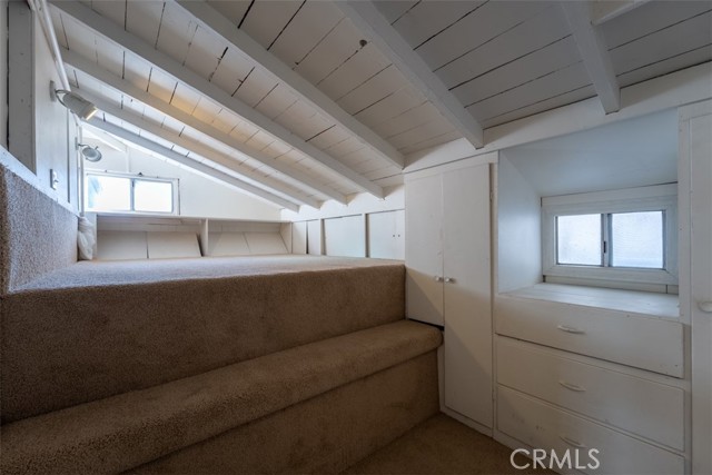 55 B Surfside Avenue, Surfside CA: https://media.crmls.org/medias/7b799fb2-a911-4cfc-b099-d14420640270.jpg