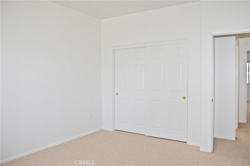 https://media.crmls.org/medias/7b79f0ca-1f2d-4e51-8dc5-4a572d8378e6.jpg?preset=X-Large