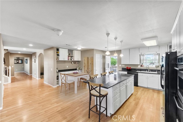 24450 Malaga Road, Menifee CA: https://media.crmls.org/medias/7b7a0905-ce96-446d-b96b-735320c5a22e.jpg