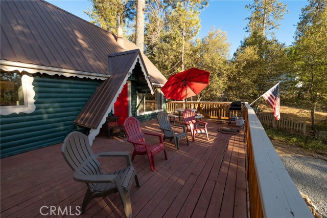 Detail Gallery Image 8 of 48 For 43207 West Sugar Pine Dr, Oakhurst,  CA 93644 - 2 Beds | 1 Baths