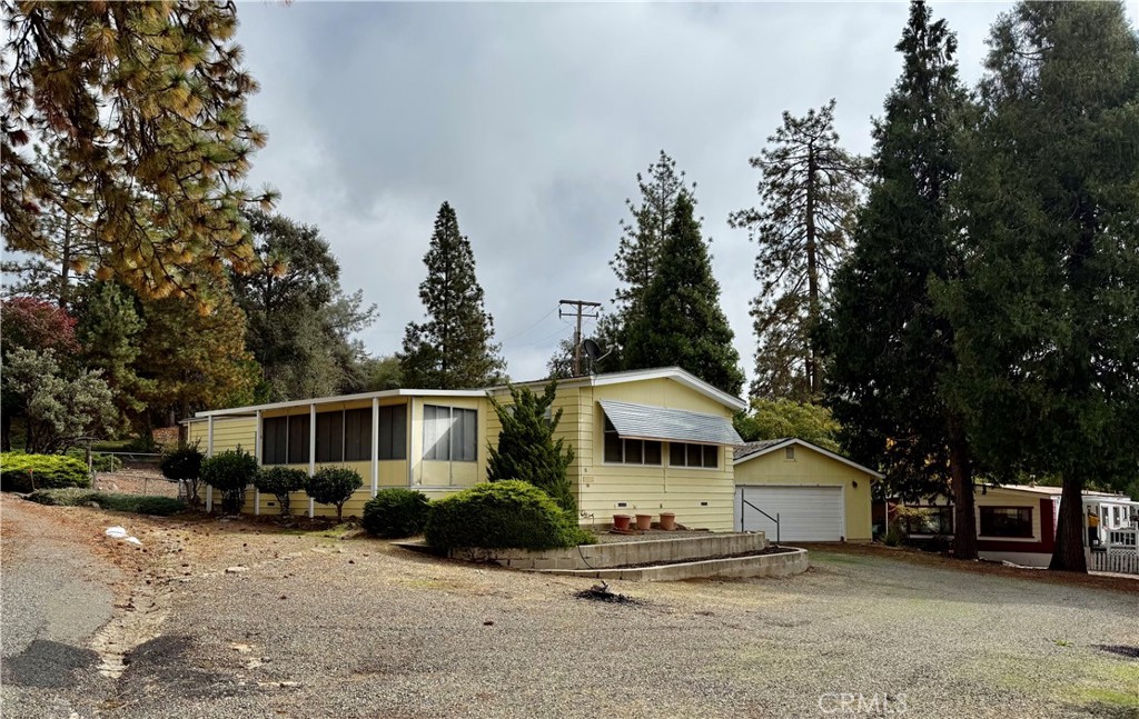 4878 Leonard #11