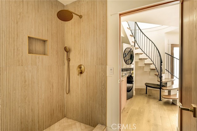 Detail Gallery Image 10 of 42 For 636 Bay, Santa Monica,  CA 90405 - 3 Beds | 3 Baths