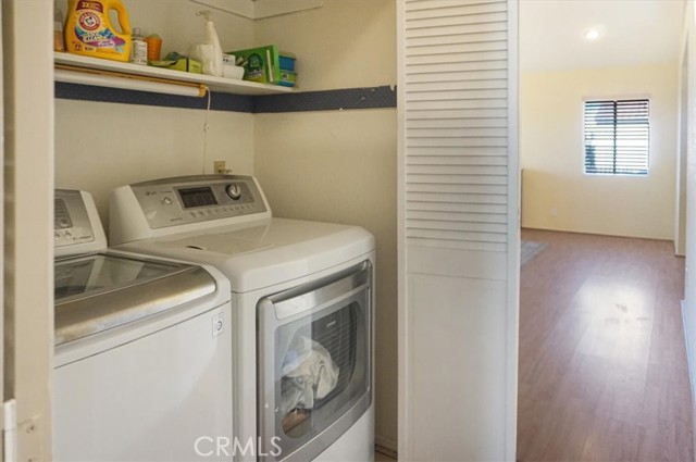 dryer and washer closet /room