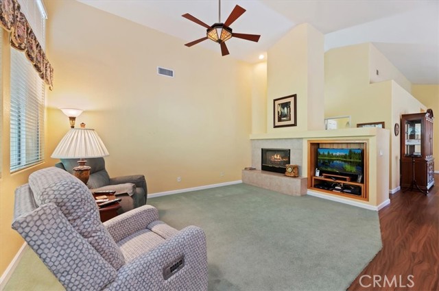 23810 Via Barletta, Murrieta CA: https://media.crmls.org/medias/7b7bb6f5-2981-478f-9c45-caee09d4421c.jpg