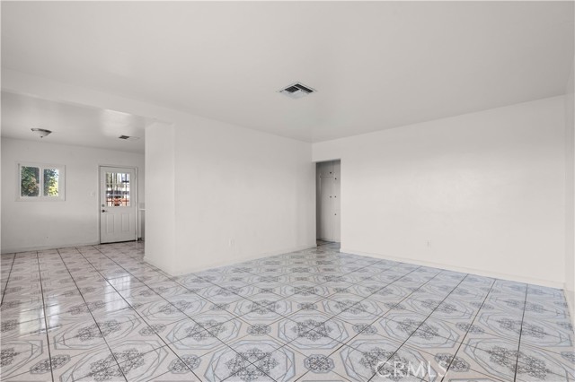 Detail Gallery Image 17 of 25 For 2135 Down, Riverside,  CA 92507 - 4 Beds | 2 Baths