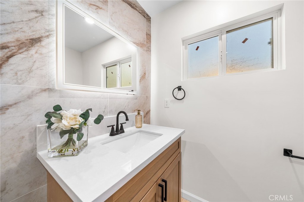 MLS #OC25259566 image #12