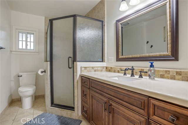 Detail Gallery Image 33 of 43 For 1516 Crestmont Dr, Bakersfield,  CA 93306 - 3 Beds | 2 Baths