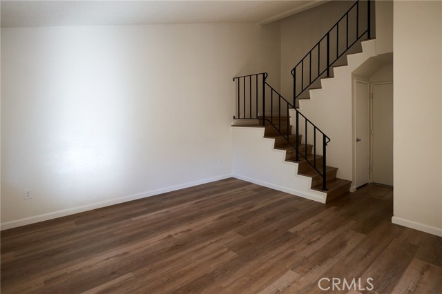 Detail Gallery Image 10 of 44 For 2455 Gehrig St #B,  West Covina,  CA 91792 - 3 Beds | 1/1 Baths