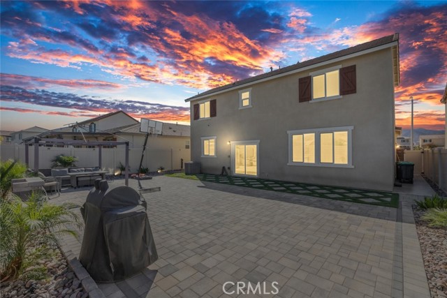 Detail Gallery Image 2 of 44 For 29244 Date Palm, Lake Elsinore,  CA 92530 - 4 Beds | 3 Baths