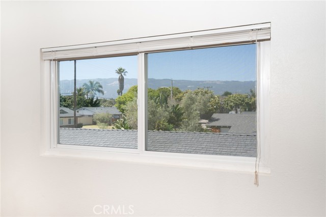 740 Walnut Lane, Santa Barbara CA: https://media.crmls.org/medias/7b7f1566-5aa6-4011-8a8b-58e3706b4066.jpg