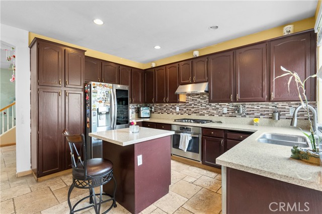 25760 Wordsworth Lane, Stevenson Ranch CA: https://media.crmls.org/medias/7b7f1f4c-89ff-4b65-bcd8-863a43242e35.jpg
