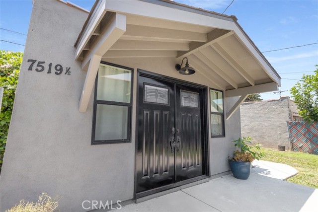 Detail Gallery Image 8 of 21 For 7519 La Salle Ave, Los Angeles,  CA 90047 - – Beds | – Baths