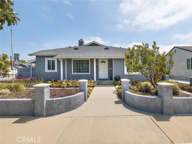 Detail Gallery Image 1 of 1 For 5500 W 118th St, Hawthorne,  CA 90304 - 4 Beds | 2/1 Baths