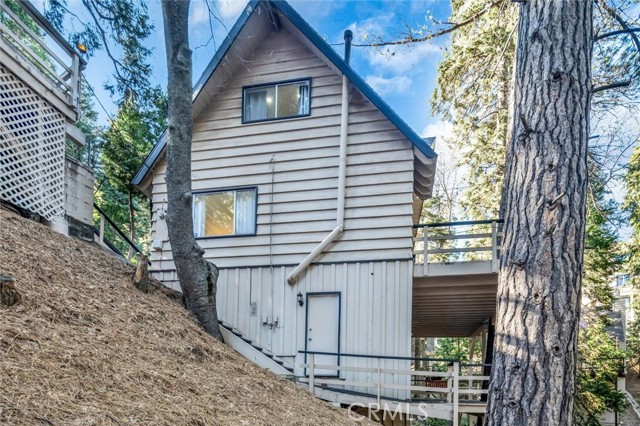 Detail Gallery Image 30 of 33 For 377 Hillside, Lake Arrowhead,  CA 92352 - 3 Beds | 2 Baths