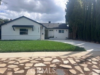 Detail Gallery Image 2 of 32 For 20754 Vose St, Winnetka,  CA 91306 - 4 Beds | 2 Baths