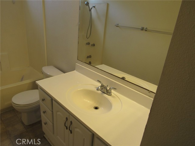 Detail Gallery Image 40 of 44 For 113 Rockwood, Irvine,  CA 92614 - 3 Beds | 2 Baths