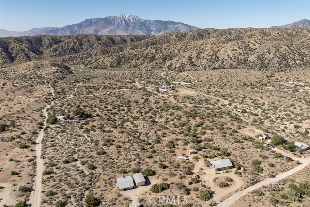 48575 Paradise Avenue, Morongo Valley CA: https://media.crmls.org/medias/7b832d72-32f6-436a-915d-deed4c0543d4.jpg