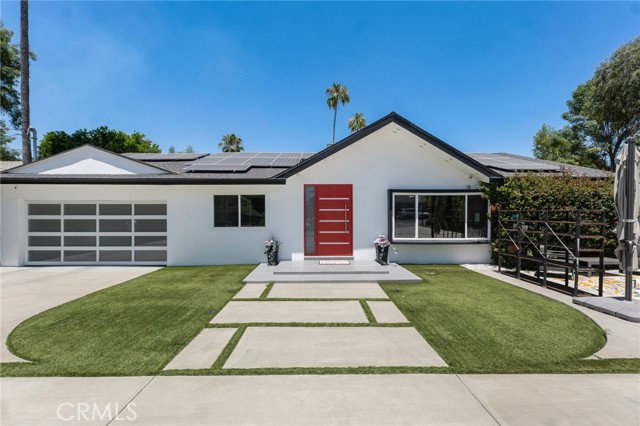 23051 Burbank BLVD