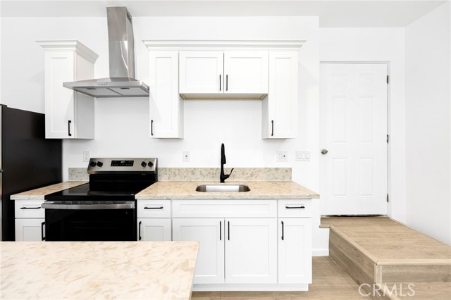 1375 N Mentor Avenue, Pasadena CA: https://media.crmls.org/medias/7b84313c-f07c-4b1d-8bb2-97b3fe71a52e.jpg