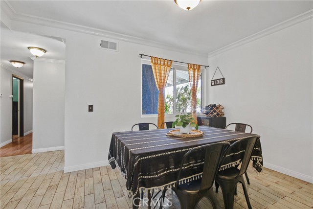 Detail Gallery Image 10 of 29 For 7591 Quebec Dr, Huntington Beach,  CA 92648 - 5 Beds | 3 Baths