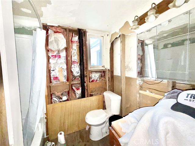 Detail Gallery Image 17 of 28 For 82475 3rd, Trona,  CA 93562 - 4 Beds | 2 Baths