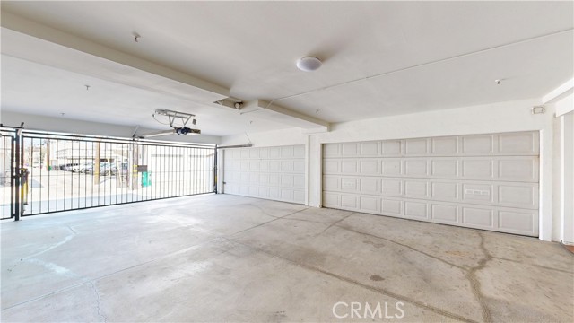 4257 E Ocean Boulevard, Long Beach CA: https://media.crmls.org/medias/7b84e563-036a-4c23-be07-1d9ed3cc001c.jpg