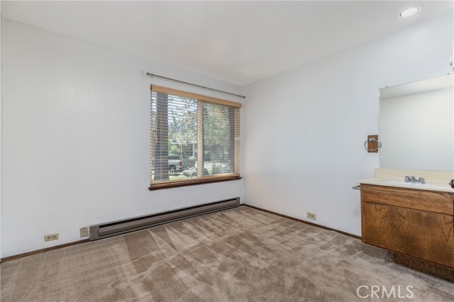 2113 Meridian Boulevard, Mammoth Lakes CA: https://media.crmls.org/medias/7b851711-815a-46af-94ed-53c3715fb43e.jpg