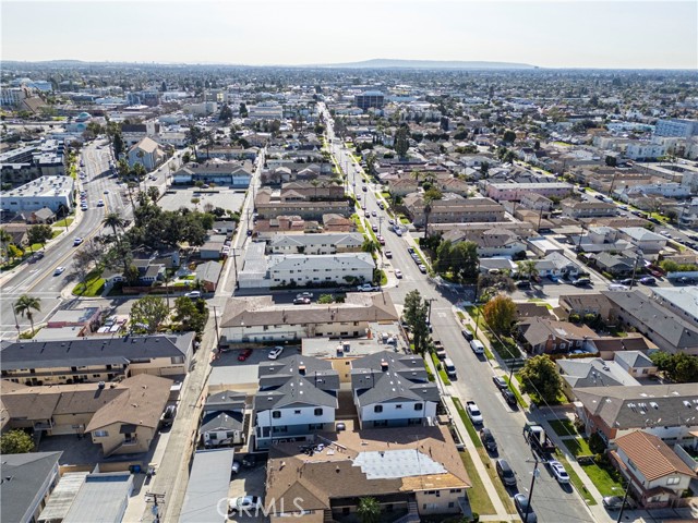 Detail Gallery Image 4 of 57 For 10538 La Reina, Downey,  CA 90241 - – Beds | – Baths