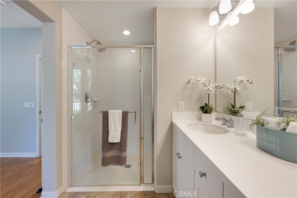 Large Walk-in Shower in the Master En Suite!