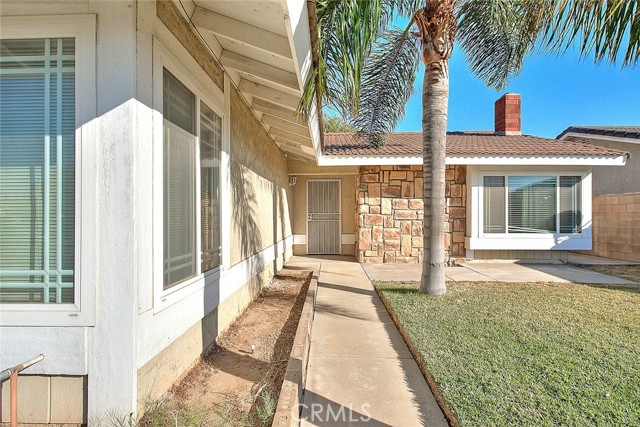 Detail Gallery Image 5 of 59 For 2734 Shiells Ave, Jurupa Valley,  CA 92509 - 3 Beds | 2 Baths