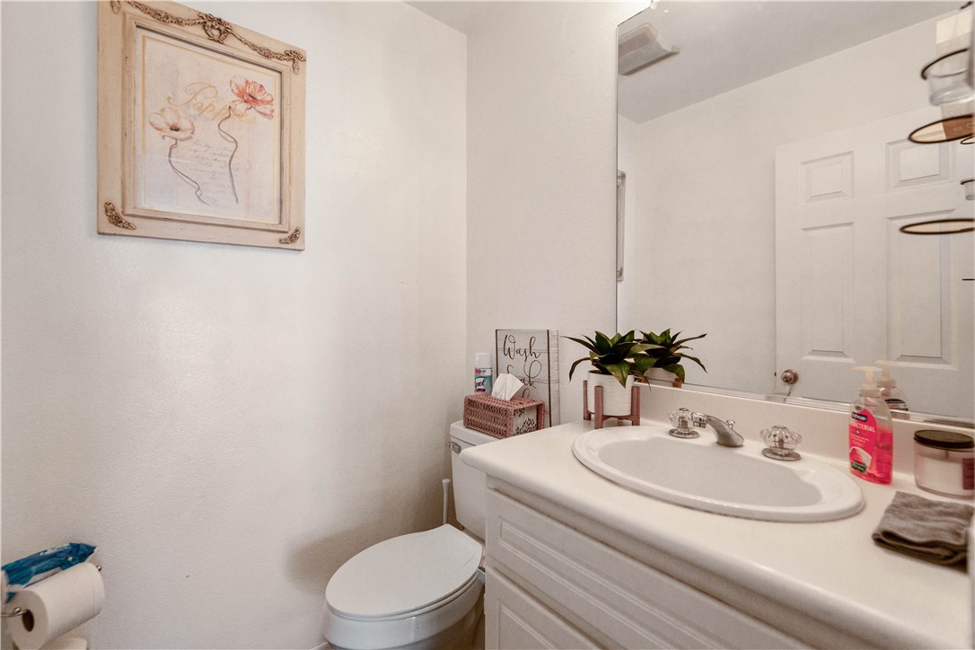 Detail Gallery Image 23 of 40 For 16273 Twilight Cir, Riverside,  CA 92503 - 3 Beds | 2/1 Baths