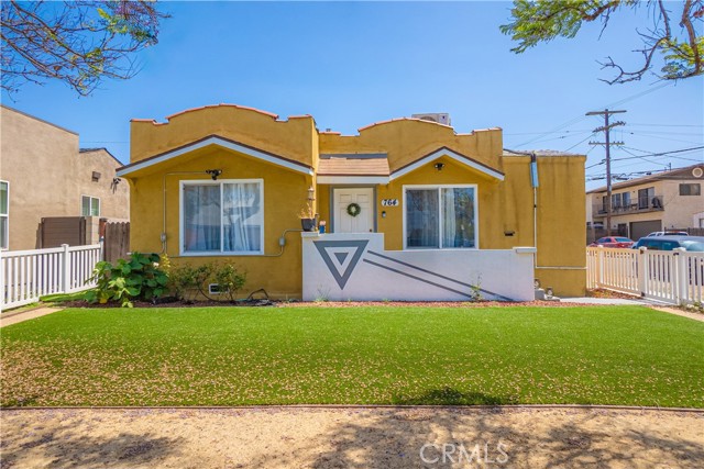 764 W 107th Street, Los Angeles CA: https://media.crmls.org/medias/7b8750ed-3baf-4bef-af88-4b963fe24e54.jpg
