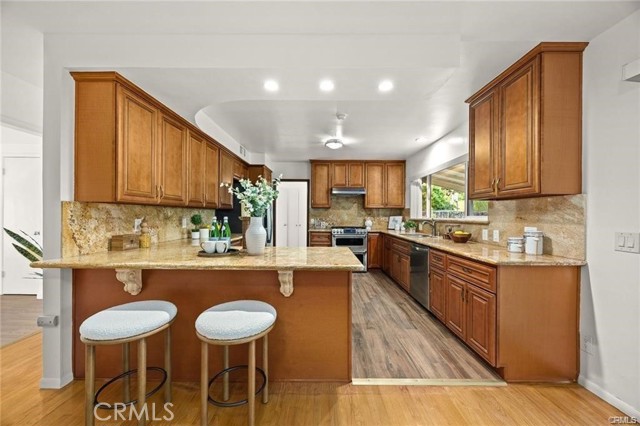 Detail Gallery Image 7 of 16 For 2520 Louise Ave, Arcadia,  CA 91006 - 4 Beds | 3 Baths