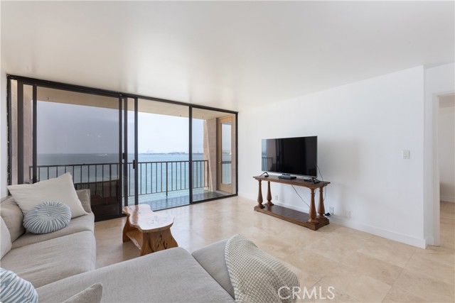 1750 E Ocean Boulevard, Long Beach CA: https://media.crmls.org/medias/7b877e0c-574d-4454-8010-44c9eb828293.jpg