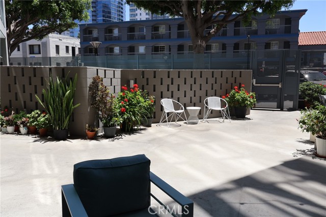 100 Atlantic Avenue, Long Beach CA: https://media.crmls.org/medias/7b87855a-a402-40f2-9f09-336f07b7989f.jpg
