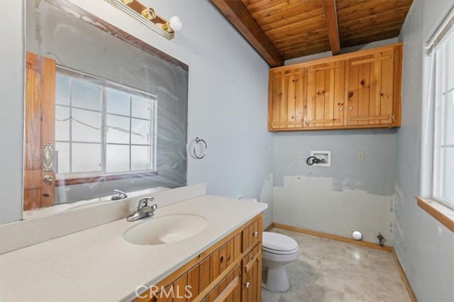 107 Pine Ridge, Crestline, CA 92325