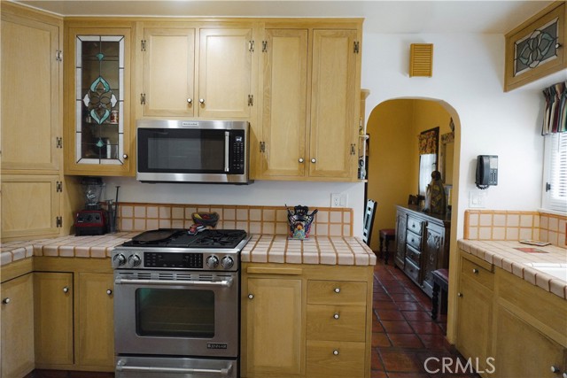 424 W 11th Street, Azusa CA: https://media.crmls.org/medias/7b87ac8a-aac8-4f16-9813-73b114007773.jpg