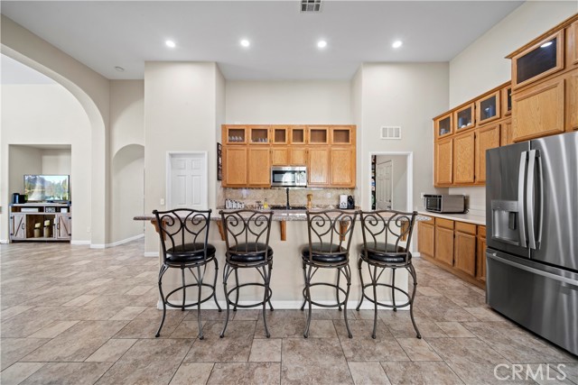 Detail Gallery Image 12 of 39 For 15776 Gilbert Ct, Victorville,  CA 92394 - 4 Beds | 2 Baths