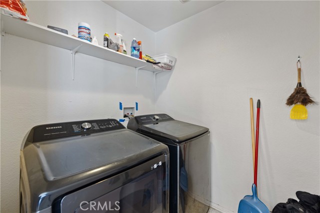 1810 E Jenner Street, Lancaster CA: https://media.crmls.org/medias/7b88872d-f9be-405a-95ee-e8f59398f8b2.jpg