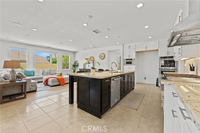 Detail Gallery Image 32 of 54 For 115 Mustard, Irvine,  CA 92618 - 4 Beds | 4/1 Baths