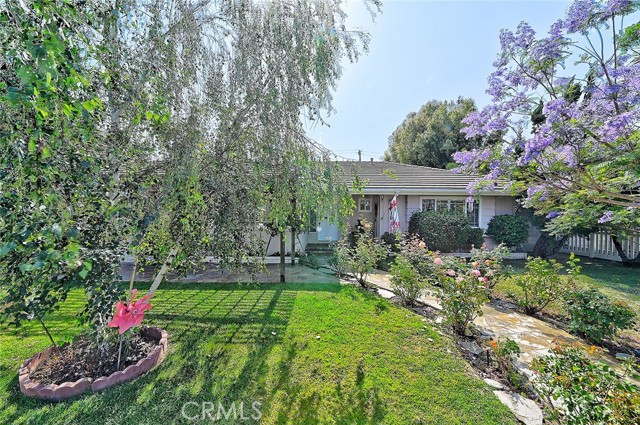 11471 Gill Drive, Garden Grove CA: https://media.crmls.org/medias/7b897907-6b27-4c89-a0e3-f1a85bf7b421.jpg