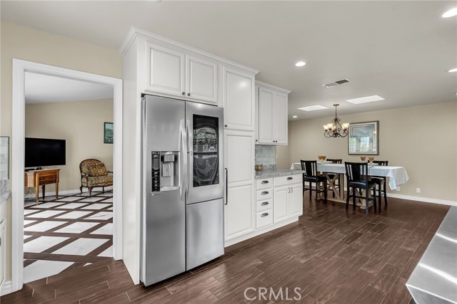 Detail Gallery Image 11 of 38 For 1351 Dr. Kirkwood, Corona,  CA 92882 - 4 Beds | 3 Baths