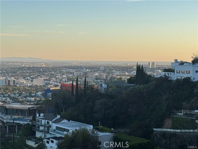 Detail Gallery Image 55 of 55 For 8566 Hollywood Bld, Los Angeles,  CA 90069 - 6 Beds | 6/1 Baths