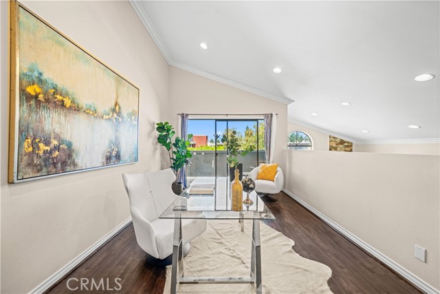 2 Bed Home for Sale in Studio City, California