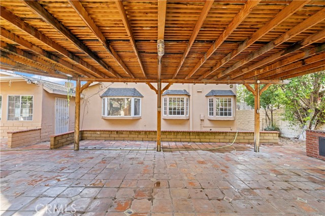 Detail Gallery Image 16 of 66 For 22211 Barbacoa, Saugus,  CA 91350 - 4 Beds | 3 Baths