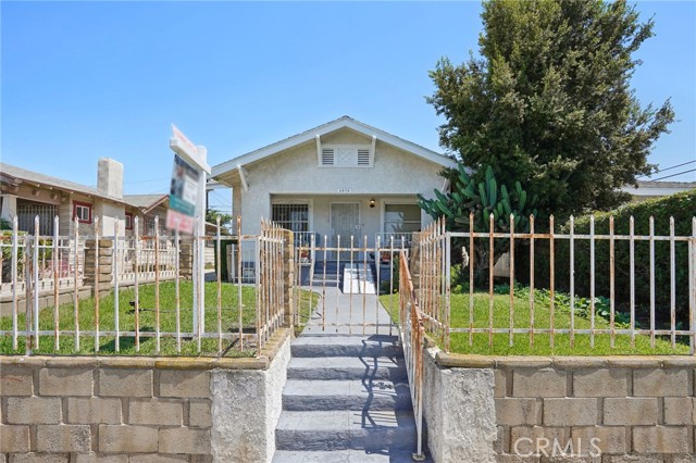 Detail Gallery Image 1 of 14 For 3970 Dalton Ave, Los Angeles,  CA 90062 - 2 Beds | 2 Baths