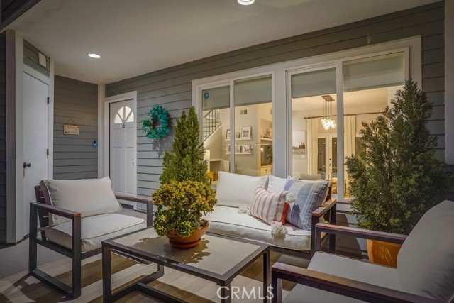 1300 12th Street, Manhattan Beach, California 90266, 2 Bedrooms Bedrooms, ,3 BathroomsBathrooms,Residential,Sold,12th,OC21247475
