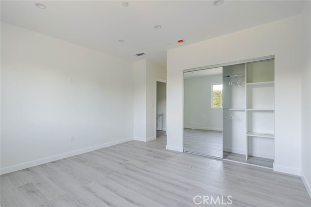 Detail Gallery Image 15 of 24 For 17428 Roscoe Bld, Northridge,  CA 91325 - 2 Beds | 2/1 Baths