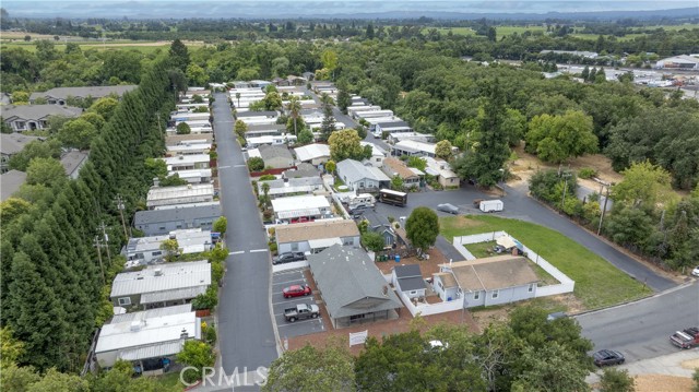 5250 Whispering Creek Drive, Santa Rosa CA: https://media.crmls.org/medias/7b8bd459-aba7-443e-a7ab-9a3e9509bbf3.jpg